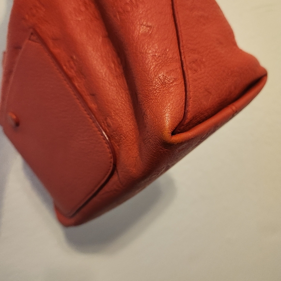 💯 AUTHENTIC MCM HANDBAG - Picture 11 of 17